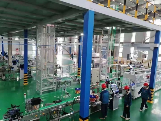 HQT-PAO8 Huile de base synthétique améliorant les performances dans les applications industrielles