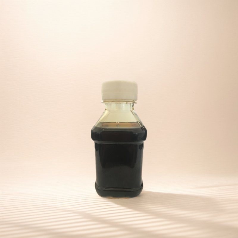 Paquet additif d'huile de moteur pour navires de petite ou moyenne taille pour moteurs de petite ou moyenne taille